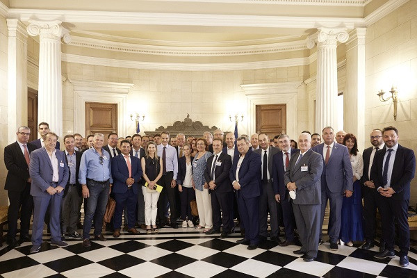 Επιχορηγήσεις €482,5 εκατ. για τα μικρά νησιά-Συνάντηση Μητσοτάκη με δημάρχους