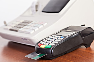 Διασύνδεση POS-ταμειακών: Εκτός πάνω από 1.000 εταιρείες μεγάλου τζίρου-Έρχονται πρόστιμα