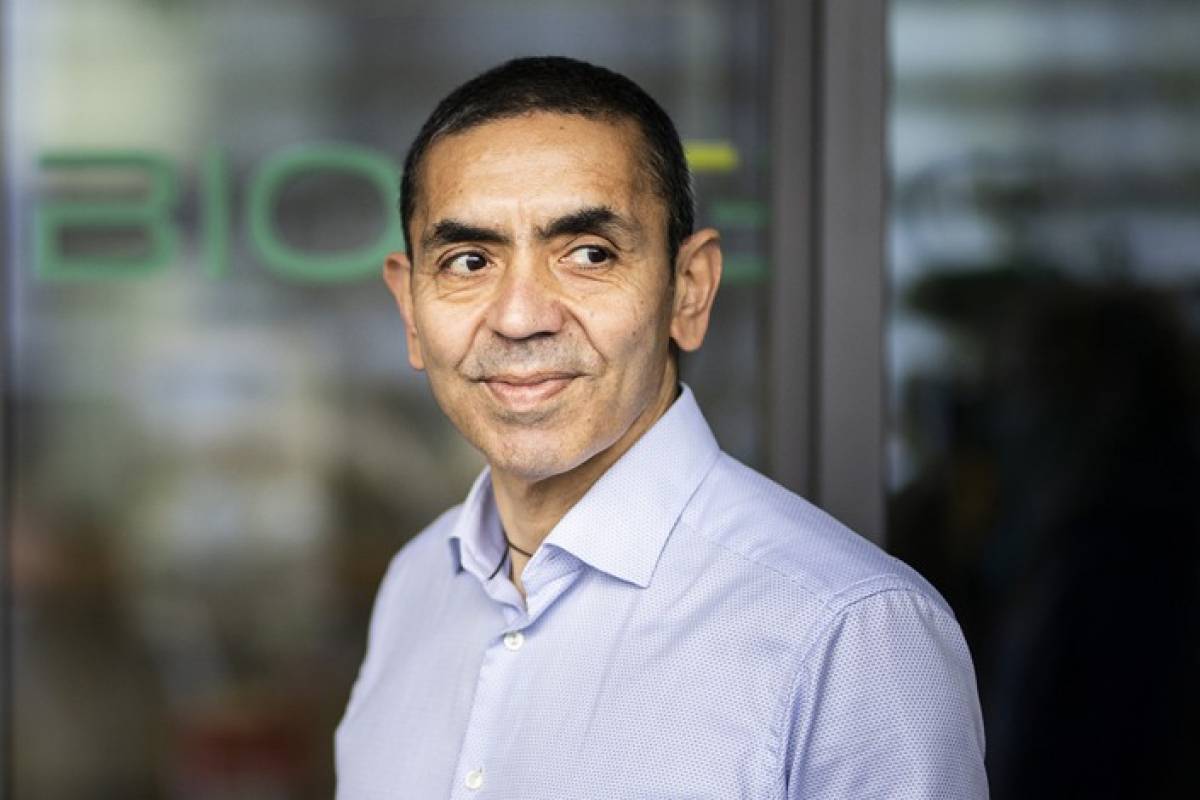 CEO BioNTech: Πιθανό να χρειάζεται ετήσιος εμβολιασμός κατά του κορονοϊού