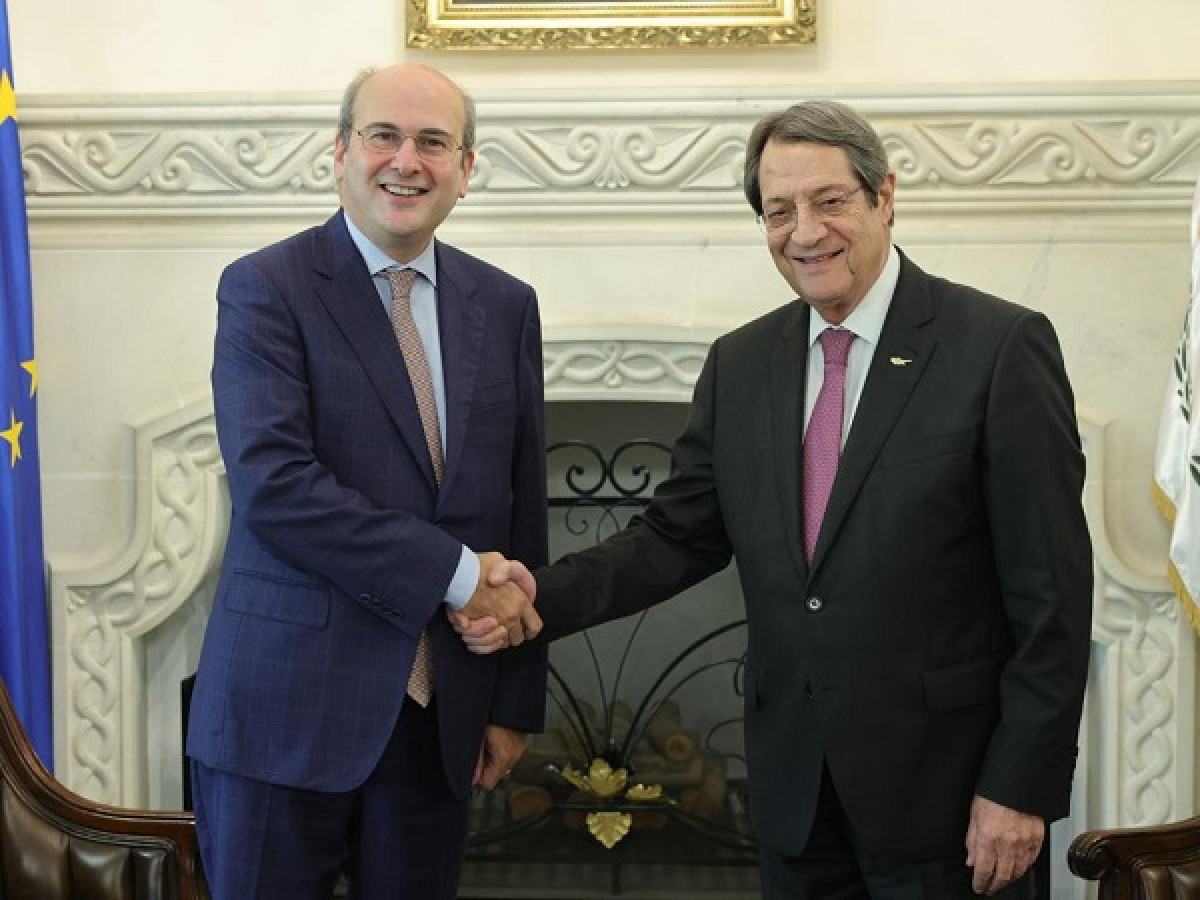 Ξεκινά η εφαρμογή της Ψηφιακής Κάρτας Εργασίας και στην Κύπρο