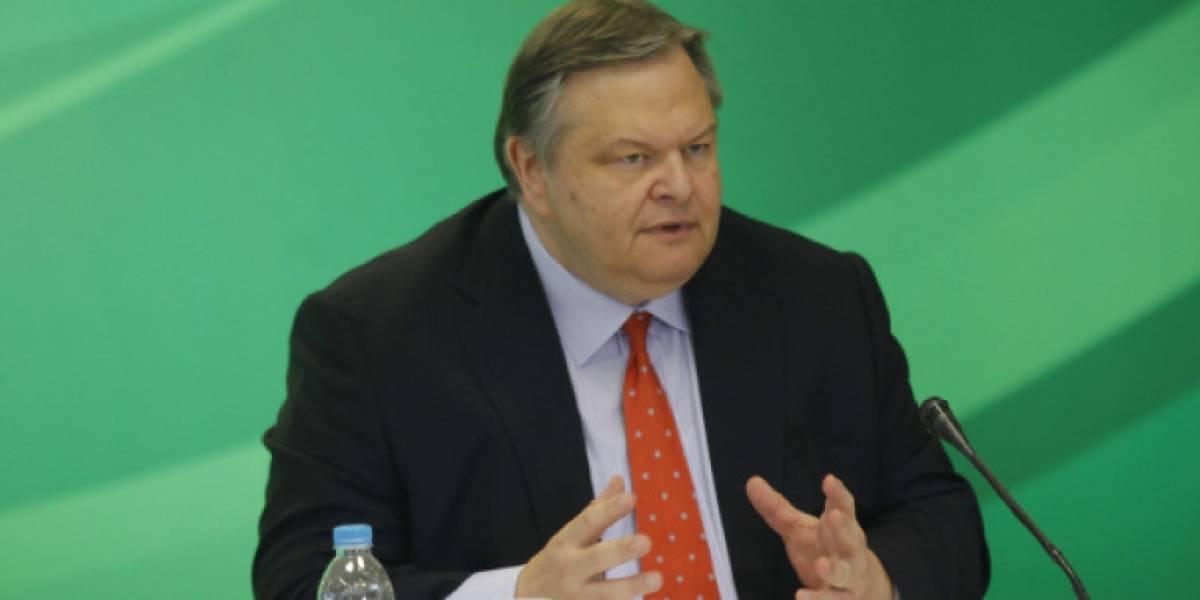Κύκλος Ιδεών: Οι επιπτώσεις της απόφασης για τη Χρυσή Αυγή