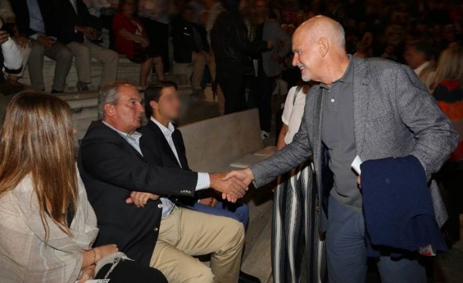 Συνάντηση Καραμανλή – Παπανδρέου δέκα χρόνια μετά...