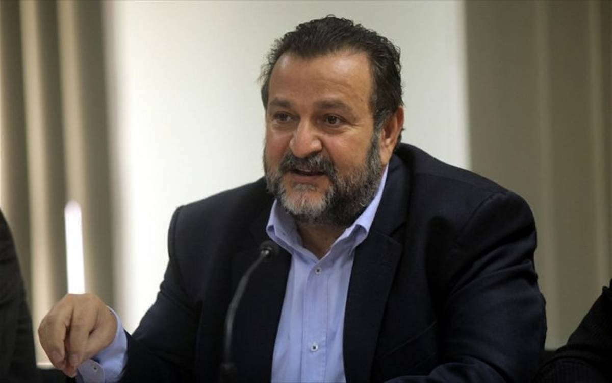 Κεγκέρογλου: «Μετέωρες γέφυρες»