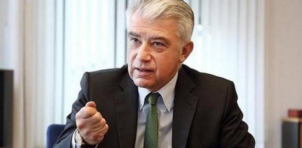 Ο Γερμανός πρέσβης πάει να γκρεμίσει ό,τι κατάφεραν οι προκάτοχοι του