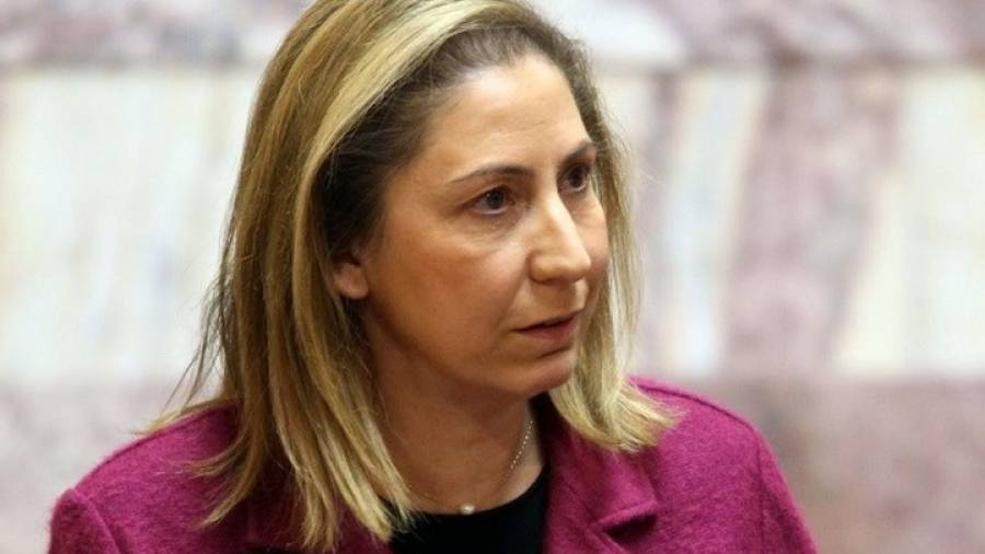 Ξενογιαννακοπούλου: Αντισυνταγματική η απονομή συντάξεων από ιδιώτες