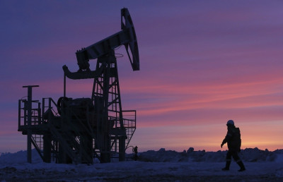 Νέα «βουτιά» για το πετρέλαιο- Απομακρύνεται από τα 100 δολάρια
