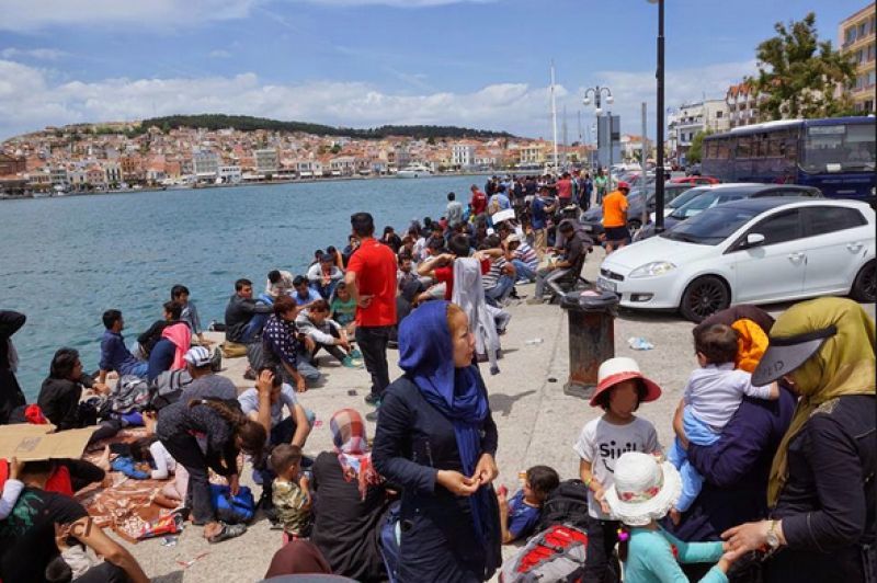 Εκρηκτικό κλίμα στη Μυτιλήνη- Το νησί ενισχύεται με διμοιρίες ΜΑΤ