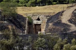 Οι ευθύνες για τις Μυκήνες και η αντιπολίτευση της… πυρκαγιάς