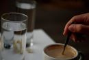 Μουσικός «πονοκέφαλος» για τα μικρά καφενεία στα χωριά