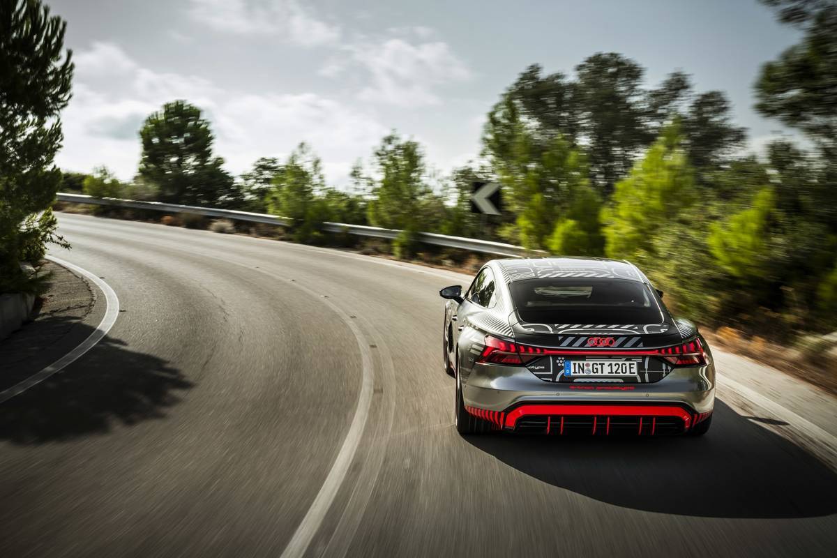 H Παγκόσμια παρουσίαση του Audi RS e-tron GT πραγματοποιήθηκε σε ελληνικό νησί!