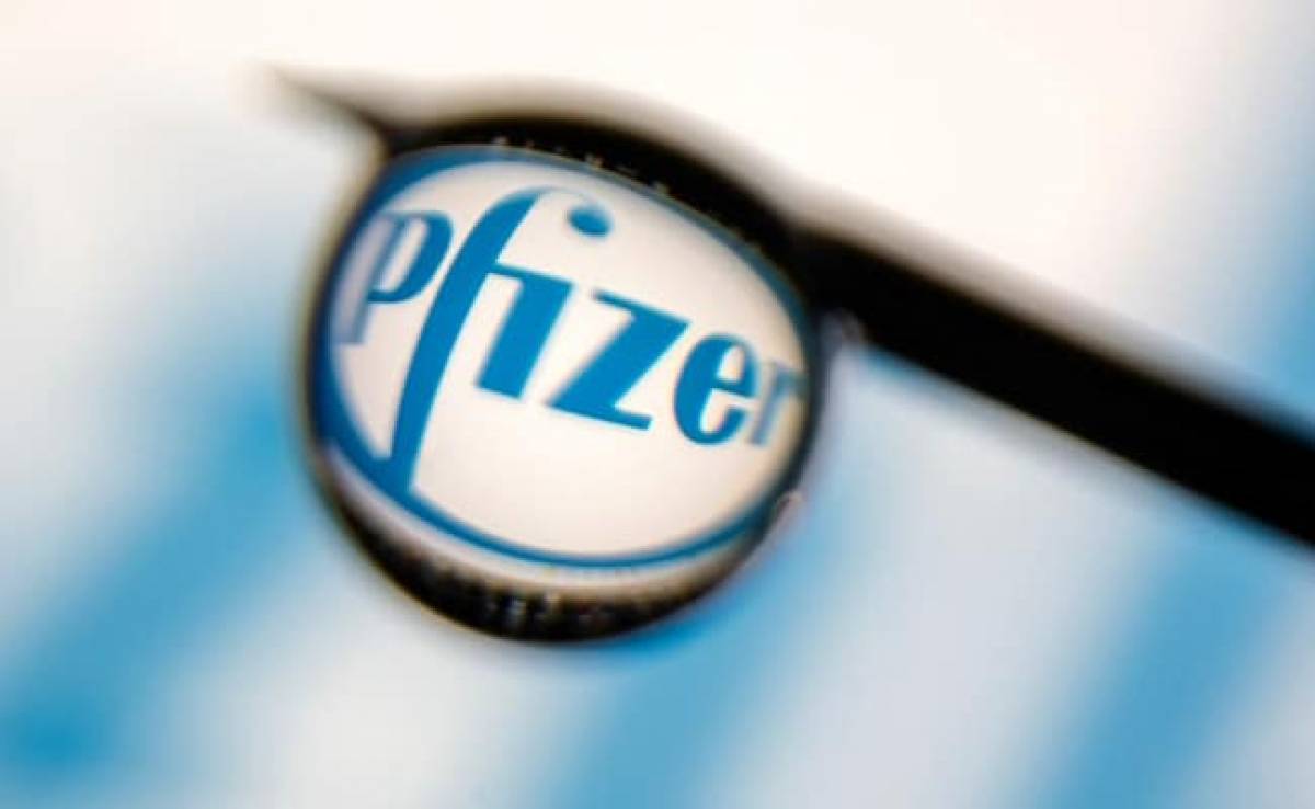 Στο σκοτάδι η συμφωνία Κομισιόν-Pfizer, για τις δόσεις των εμβολίων