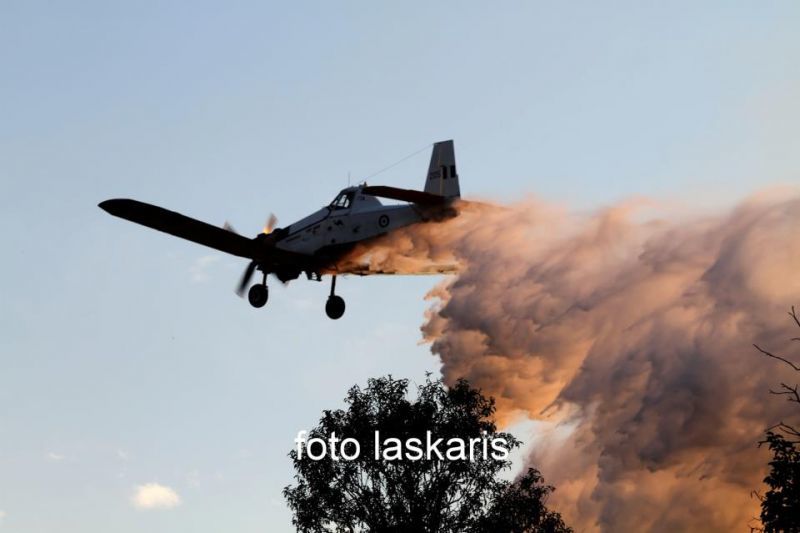 Εκκενώνεται οικισμός στη Σητεία - Φωτιά και στην Καβάλα
