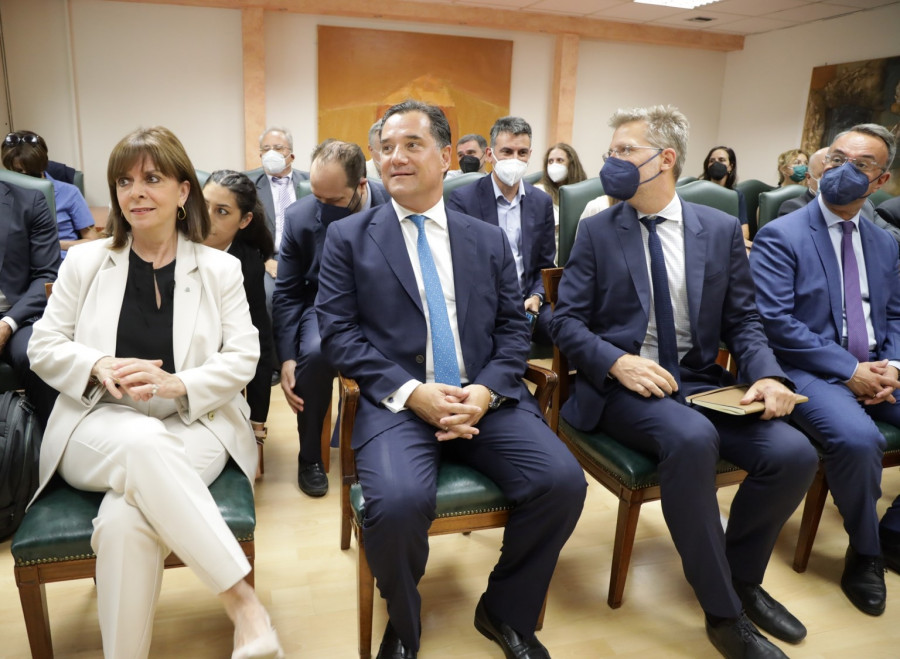 Ονοματοδοσία αιθούσης του Υπουργείου Ανάπτυξης και Επενδύσεων σε αίθουσα «Τάσου Μπάνου»