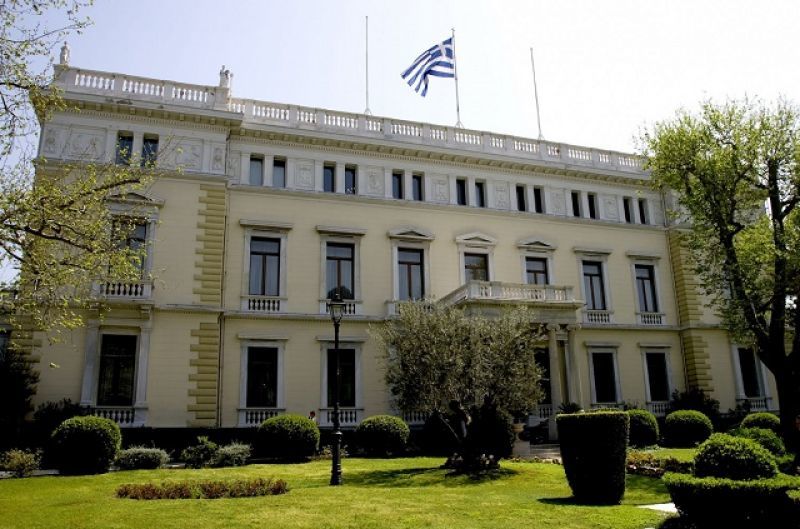 Λαϊκισμός, η εκλογή Προέδρου από τον λαό, λένε οι «53»