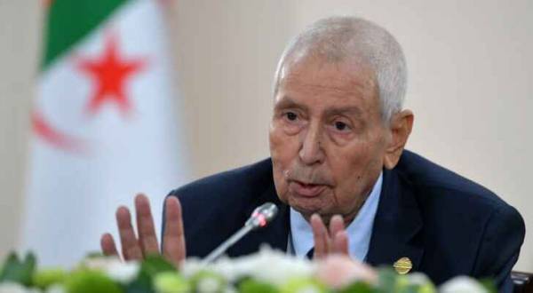 Πέθανε ο πρώην πρόεδρος της Αλγερίας Αμπντελκαντέρ Μπενσαλάχ
