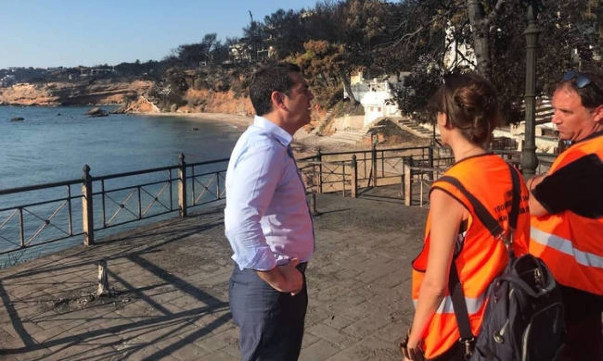 Επίσκεψη Τσίπρα στο Μάτι μαζί με Δούρου και Ψινάκη