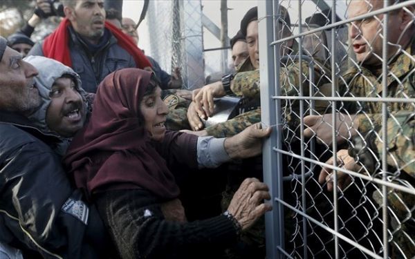 Ειδομένη: Ομαλή η ροή προσφύγων στην ουδέτερη ζώνη Ελλάδας-ΠΓΔΜ