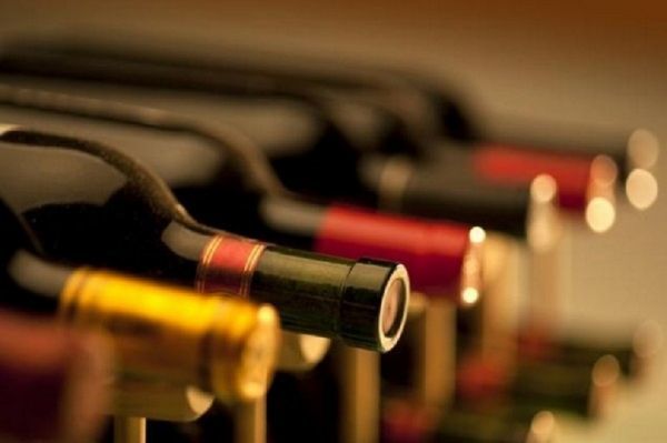 Η ζημιά του ΕΦΚ αλκοολούχων ποτών σε έσοδα και καταναλωτές-Μόνο κερδισμένο το λαθρεμπόριο