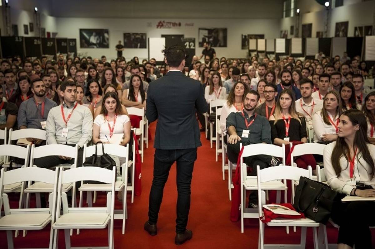 Youth Empowered: Στήριξη της εισόδου των νέων στην αγορά εργασίας