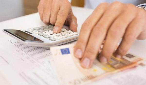 «Σκονάκι» ΑΑΔΕ για τη ρύθμιση οφειλών προς την εφορία