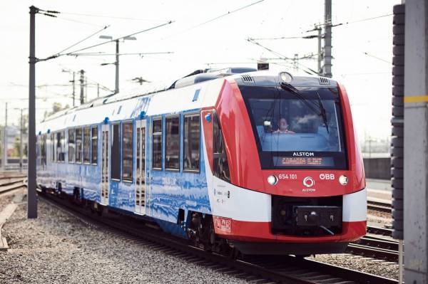 Alstom: Τα πρώτα τρένα υψηλής ταχύτητας φτάνουν στην Ελλάδα