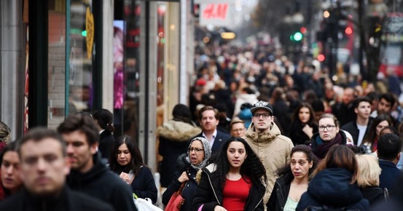 Λονδίνο: Πανικός στην Oxford Street από σπασμένο παράθυρο