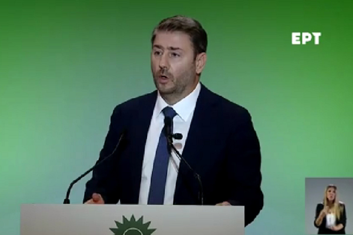 Ανδρουλάκης για επιτελικό κράτος: Ο Βασιλιάς πλέον είναι γυμνός!