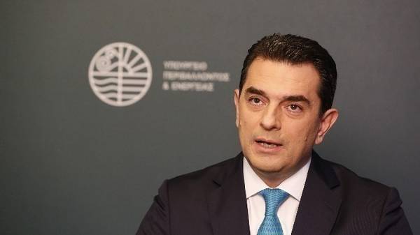 Σκρέκας: Κάθε μήνα αναπροσαρμόζουμε την ενίσχυση για τον επόμενο μήνα