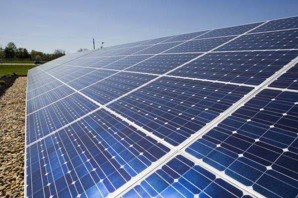 MYTILINEOS: Συμβάσεις για φωτοβολταϊκά 128 MWp με την Total Eren
