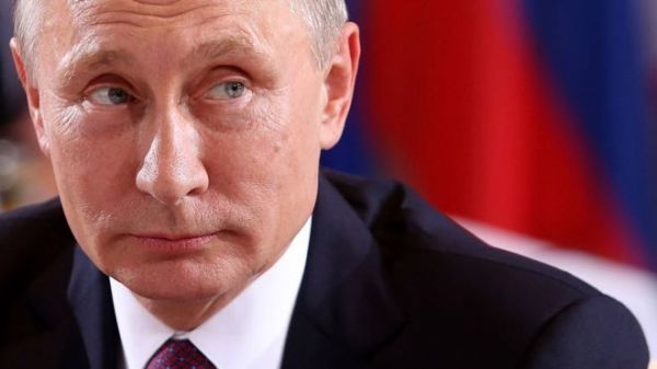 Πούτιν:Σφάλμα του Σνόουντεν να διαρρεύσει πληροφορίες, ωστόσο δεν είναι προδότης