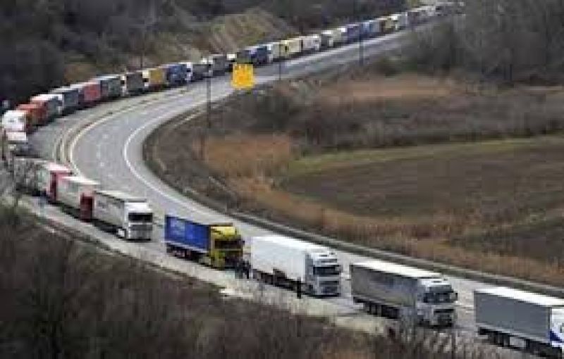 Κρίσιμη σύσκεψη στο ΥΠΕΞ για τις εξαγωγές προς τη Ρωσία