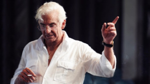 Maestro: Αγνώριστος ο Μπράντλεϊ Κούπερ ως Λέοναρντ Μπέρνσταϊν – Οι πρώτες φωτογραφίες