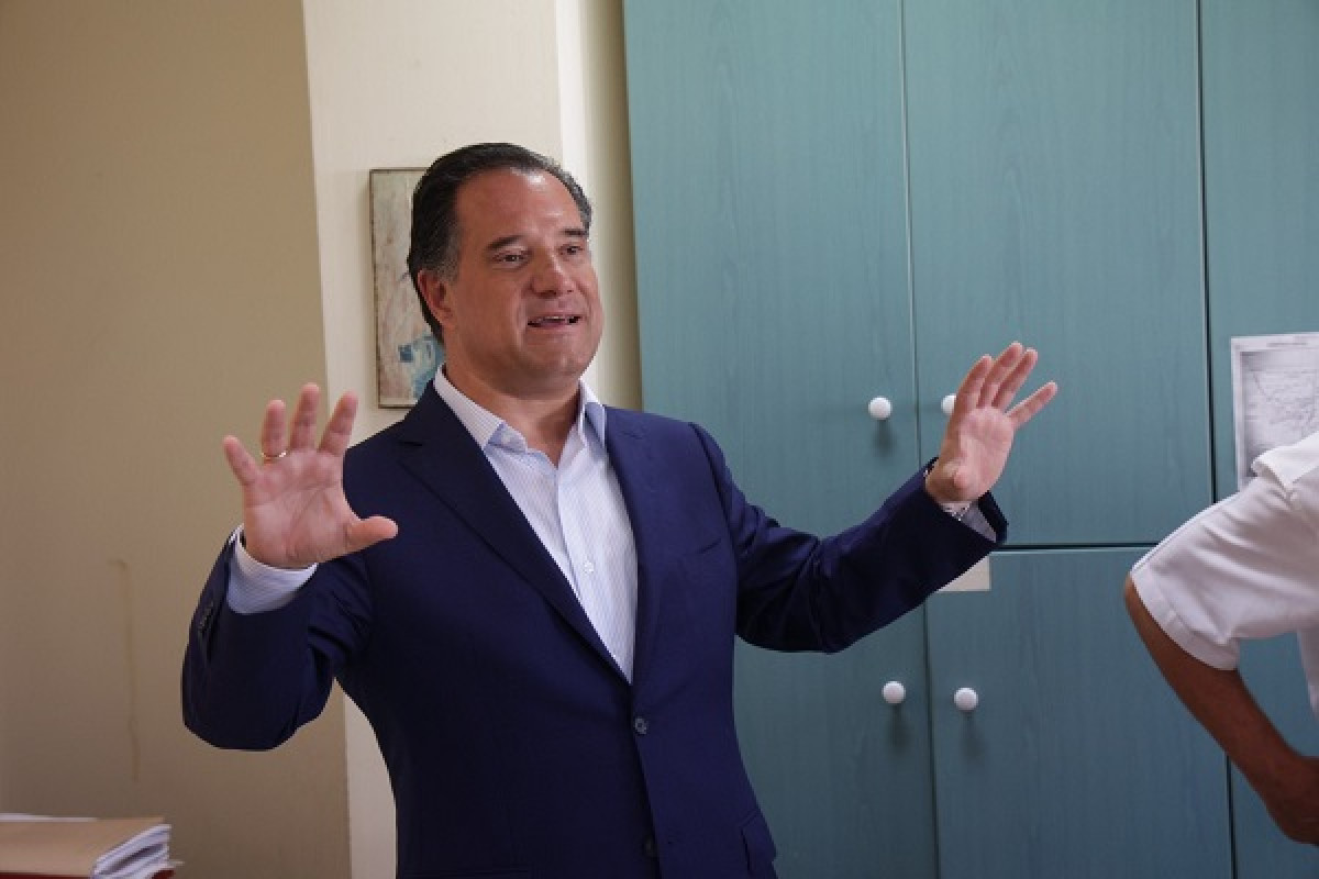 Ο Γεωργιάδης μιλά για αυτόματη έκδοση συντάξεων από το κινητό