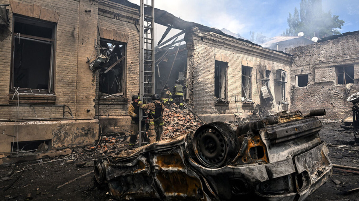 Ουκρανία: Τουλάχιστον 6 νεκροί και δεκάδες τραυματίες από ρωσικά πλήγματα