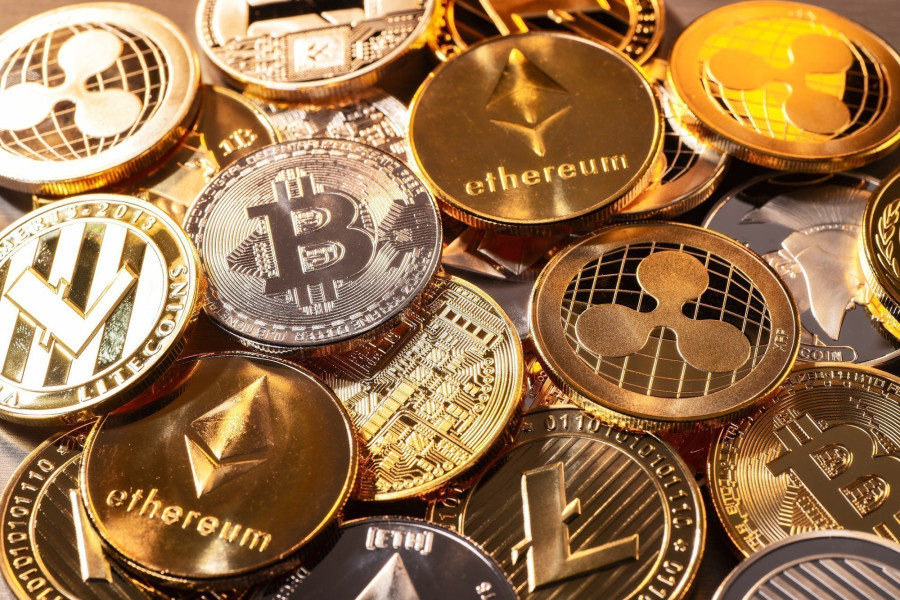 Συνεχίζει με απώλειες το Bitcoin-Επανακάμπτουν τα Altcoins