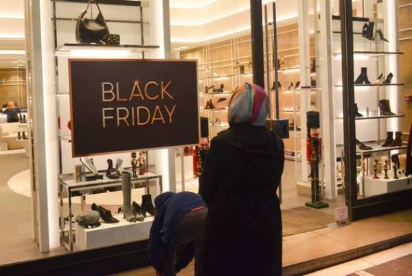 Black Friday: Πώς να αποφύγετε πλασματικές αγορές-Πέντε συμβουλές της ΕΕΚΕ