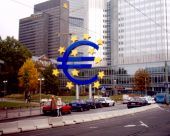 Χαλάρωση των κριτηρίων δανεισμού από τις τράπεζες της ευρωζώνης προβλέπει η ΕΚΤ