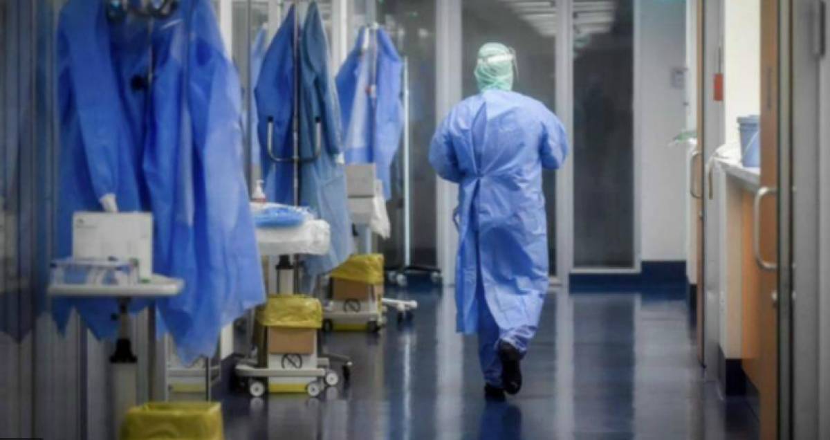 Κορονοϊός: Από ρεκόρ σε ρεκόρ με 28.828 νέα κρούσματα-72 θάνατοι