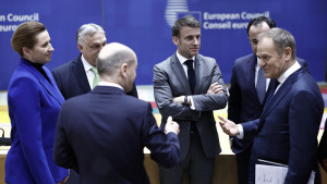 Ουκρανικό-ΕΕ: Ποιος θα καθίσει στο τραπέζι με Τραμπ και Πούτιν