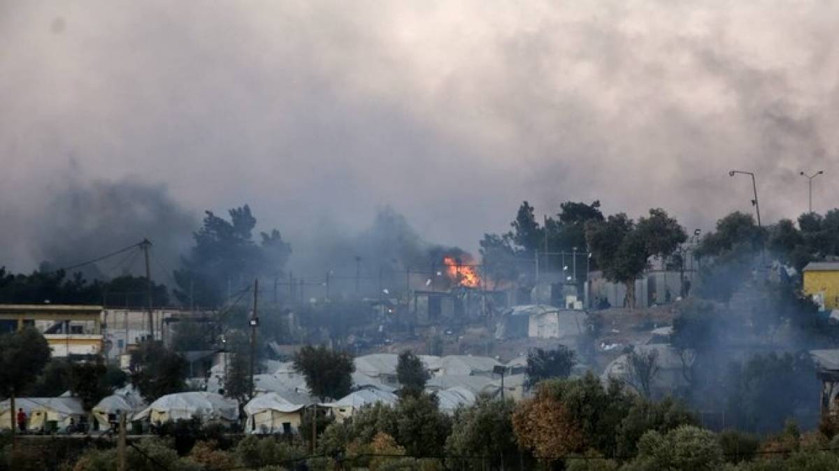 Κυβερνητικό κλιμάκιο στη Μόρια- Στις 13:00 ενημέρωση από τον Κουμουτσάκο