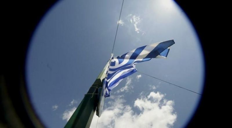 Το σχέδιο για τριπλή έξοδο στις αγορές μέχρι το καλοκαίρι