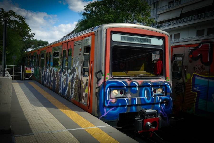 Απεργία: Χωρίς μετρό, ηλεκτρικό, τραμ, τρόλεϊ και τρένα την Τετάρτη