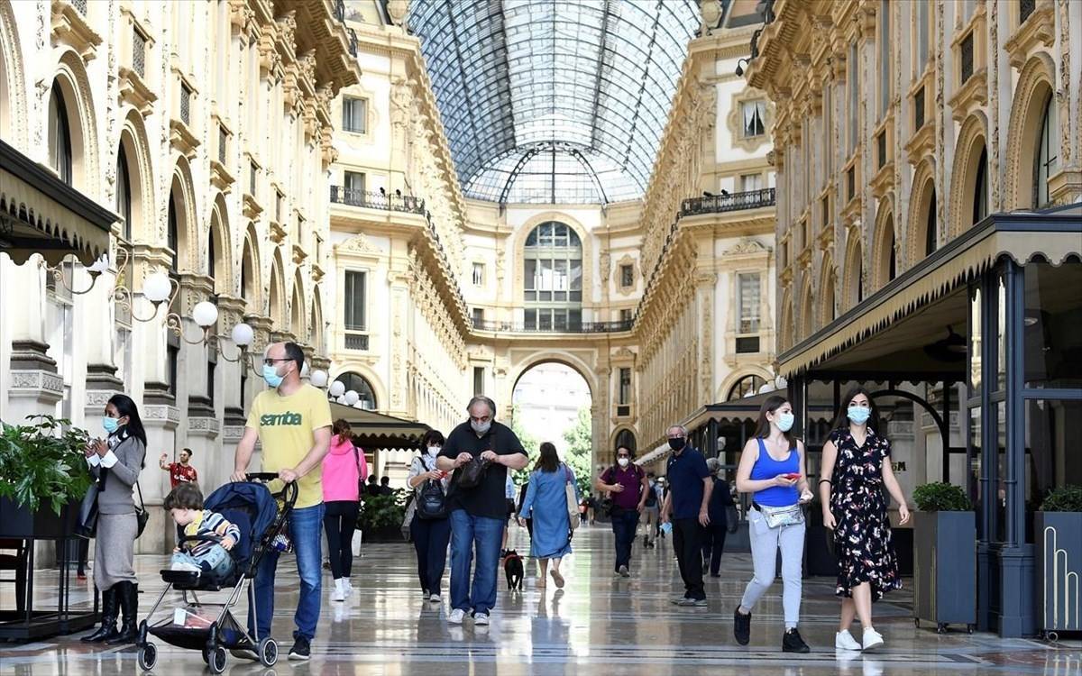 Ιταλία: Ένα ακόμη 24ωρο με περισσότερα από 10.000 νέα κρούσματα