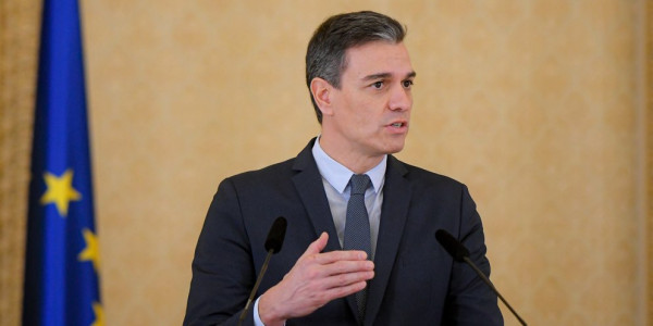 Σχέδιο Σάντσεθ προκαλεί αντιδράσεις: Σχεδιάζει μαζική νομιμοποίηση άνω του 1 εκατ. μεταναστών στην Ισπανία