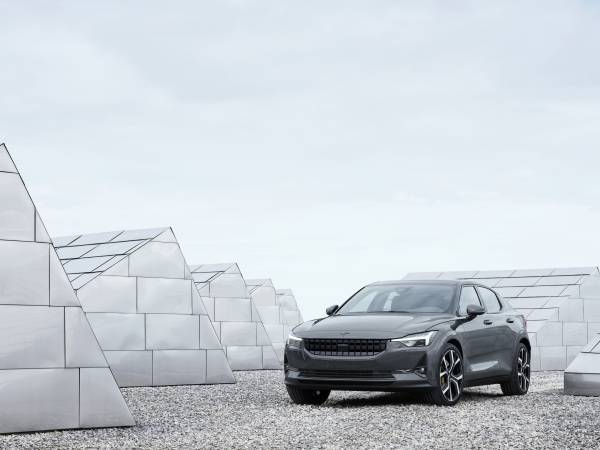 Tο νέο Polestar 2, ένα αμιγώς ηλεκτρικό μοντέλο