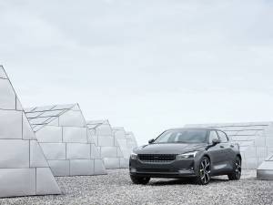 Tο νέο Polestar 2, ένα αμιγώς ηλεκτρικό μοντέλο
