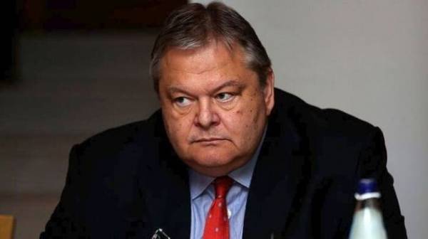 O Βενιζέλος καταθέτει ως μάρτυρας για την υπόθεση Novartis