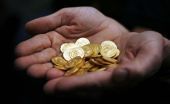 Τριπλάσιοι πωλητές χρυσών λιρών το α΄ τρίμηνο έναντι αγοραστών