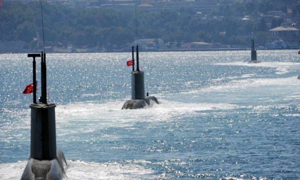 Αναστολή πώλησης υποβρυχίων στην Τουρκία ζητούν 53 ευρωβουλευτές