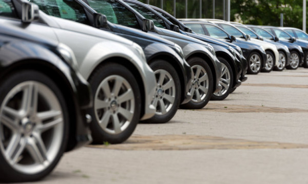 ΕΕ: Άνοδος 19% στις πωλήσεις αυτοκινήτων-Αυξημένη η ζήτηση για ηλεκτρικά